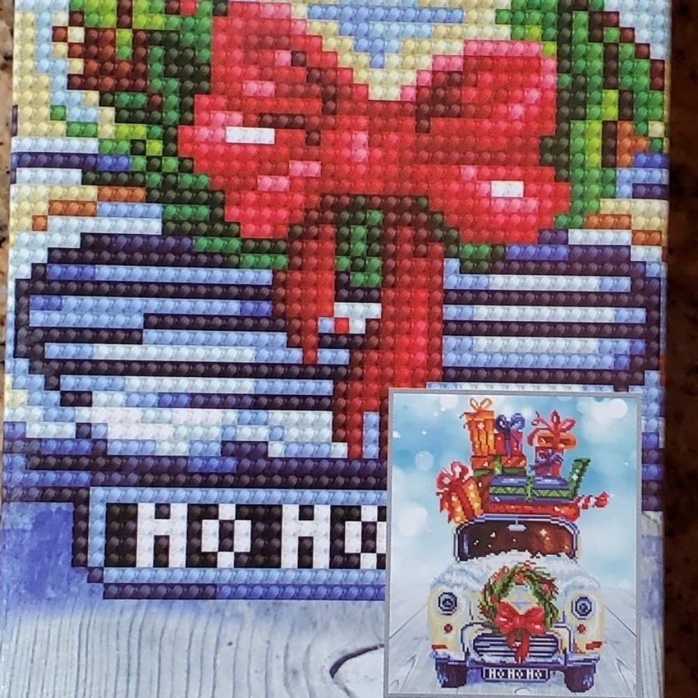 Diamond Dotz Diamond Art Kit "Traveling Gifts"